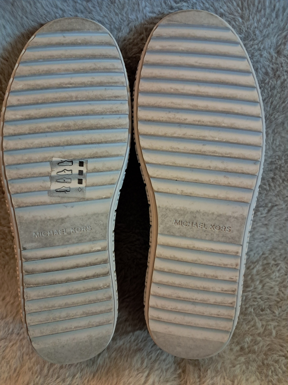 Michael Kors Bling Rhinestone Gold Women's Grove Sneakers NWT 8 - Picture 13 of 14